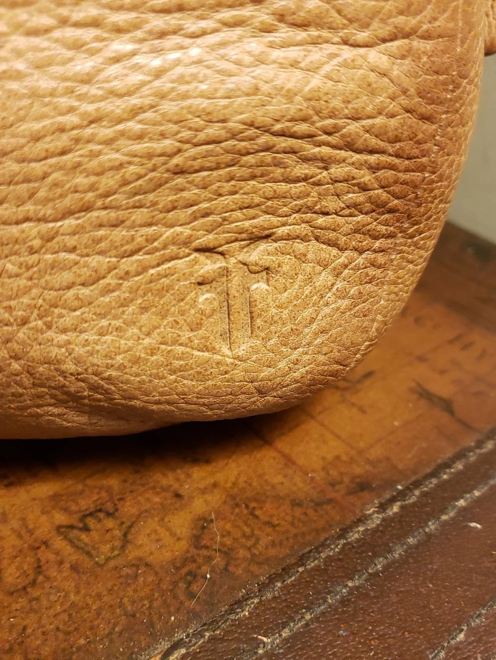 Frye NORA hobo Bag tan